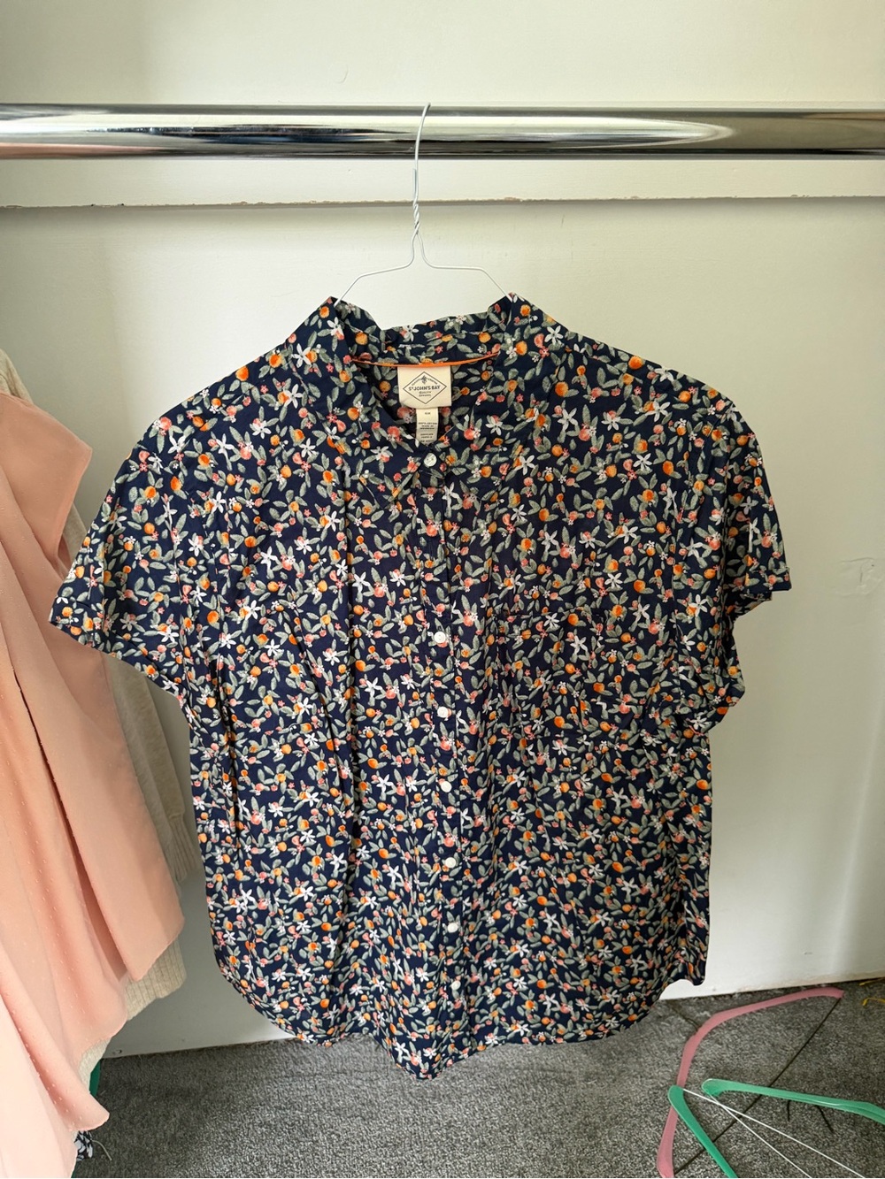 St. John’s bay women’s button down short sleeve shirt black orange size 0X